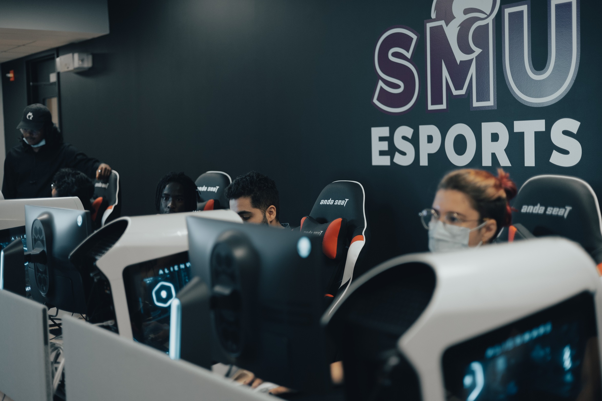 Saint Mary's launches Huskies Esports Arena