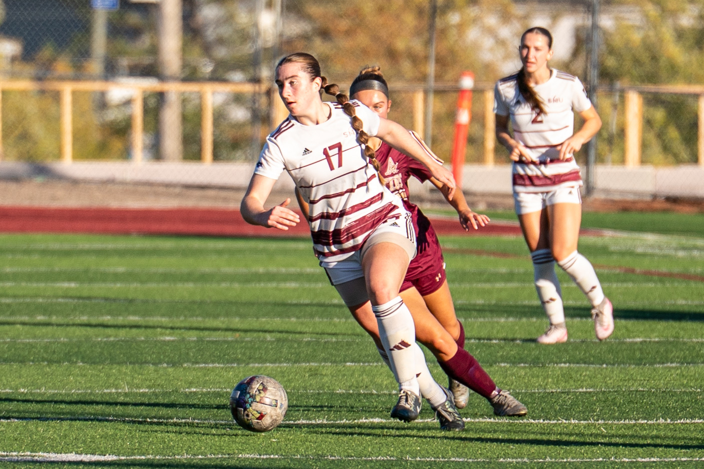Freeman becomes U SPORTS leading scorer as Huskies defeat Mounties 6-0